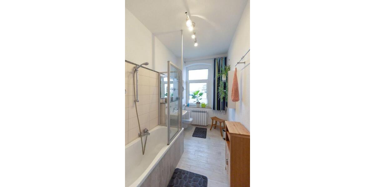 Wohnen auf Zeit Auerbach/Vogtland Vogtland - 4 Zimmer, 100 m&sup2;, 30&euro; | Angebot:25656665