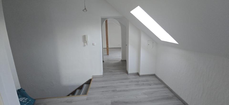 Dachgeschoßwohnung Nabburg - 3 Zimmer, 109 m&sup2;, 1.145&euro; | Angebot:24876207