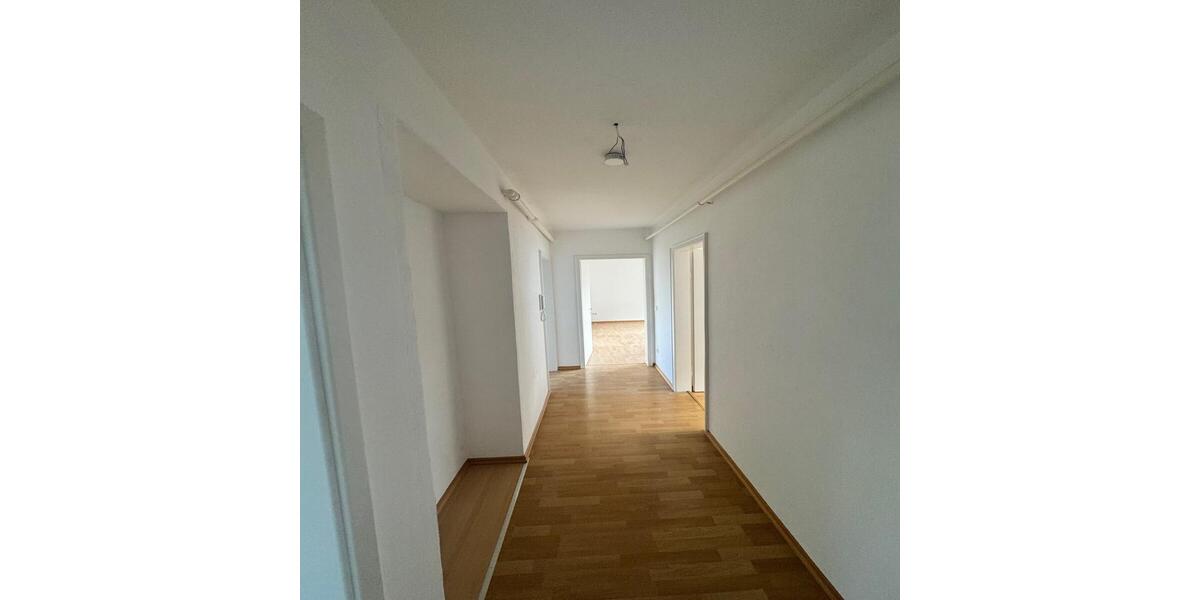 Etagenwohnung Dillingen an der Donau - 4 Zimmer, 105 m&sup2;, 945&euro; | Angebot:26234261