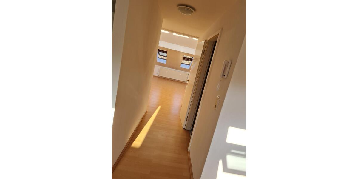 Dachgeschoßwohnung Burg Stargard - 1 Zimmer, 60 m&sup2;, 375&euro; | Angebot:20578438