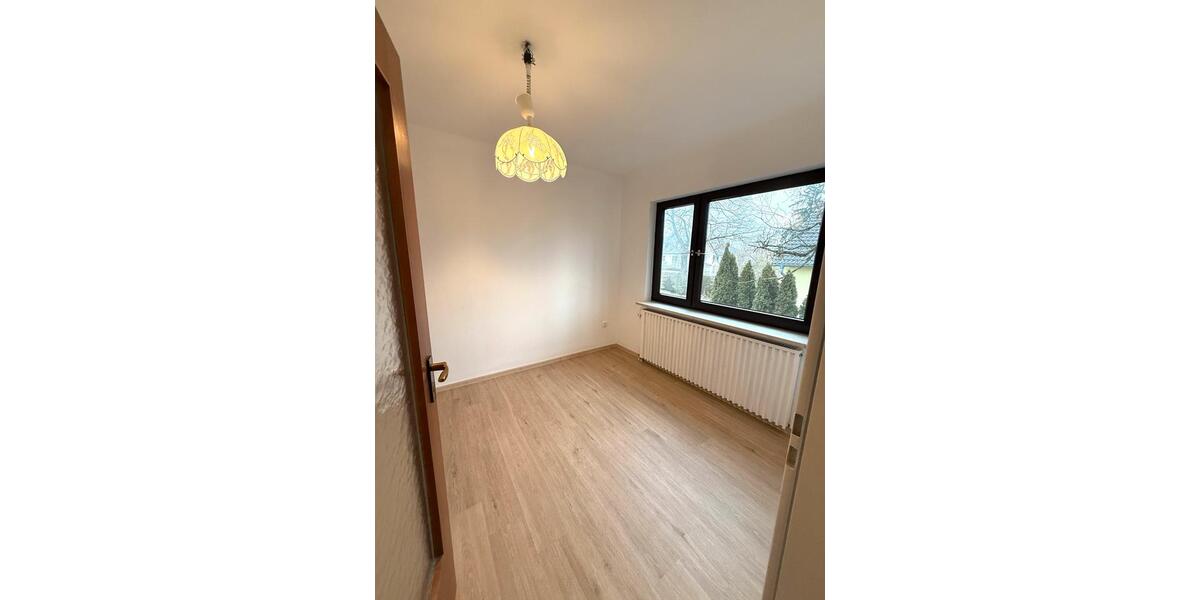 Etagenwohnung Germering - 4 Zimmer, 110 m&sup2;, 2.050&euro; | Angebot:25831515