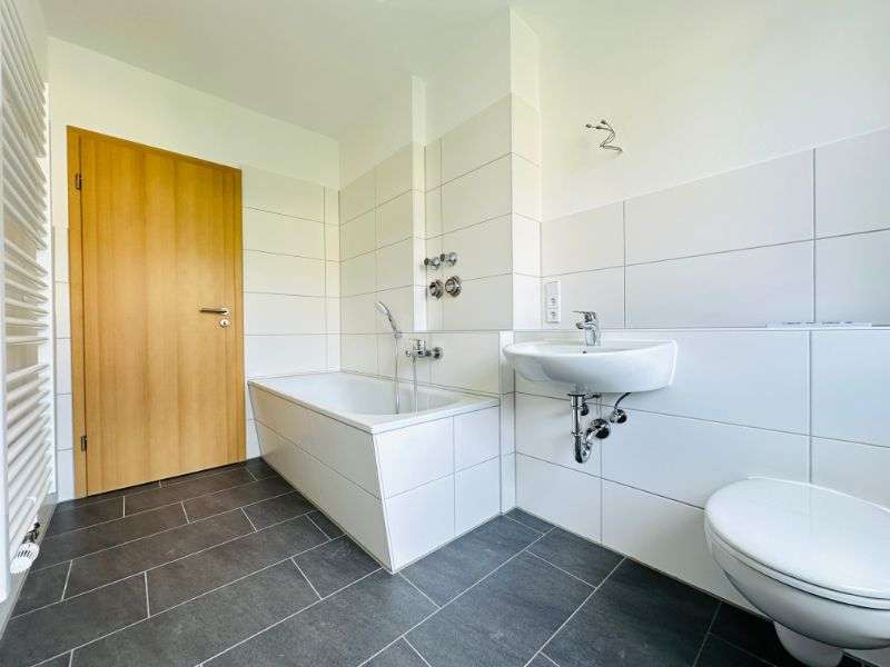 Wohnung zum Mieten in Freital 374,97 € 60.97 m² 3 zimmer