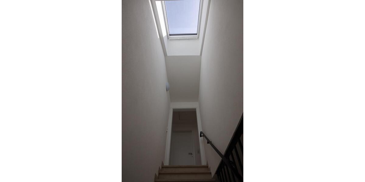Dachgeschoßwohnung Monheim - 3 Zimmer, 110 m&sup2;, 1.150&euro; | Angebot:26413703