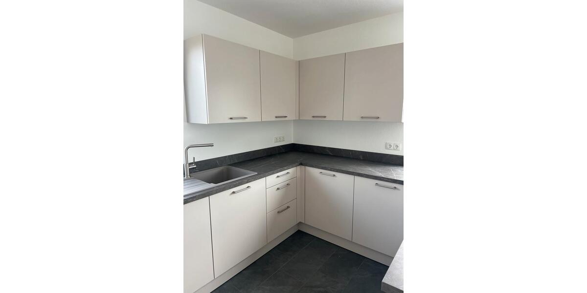 Erdgeschoßwohnung Eichstetten am Kaiserstuhl - 3.5 Zimmer, 100 m&sup2;, 1.500&euro; | Angebot:26644328