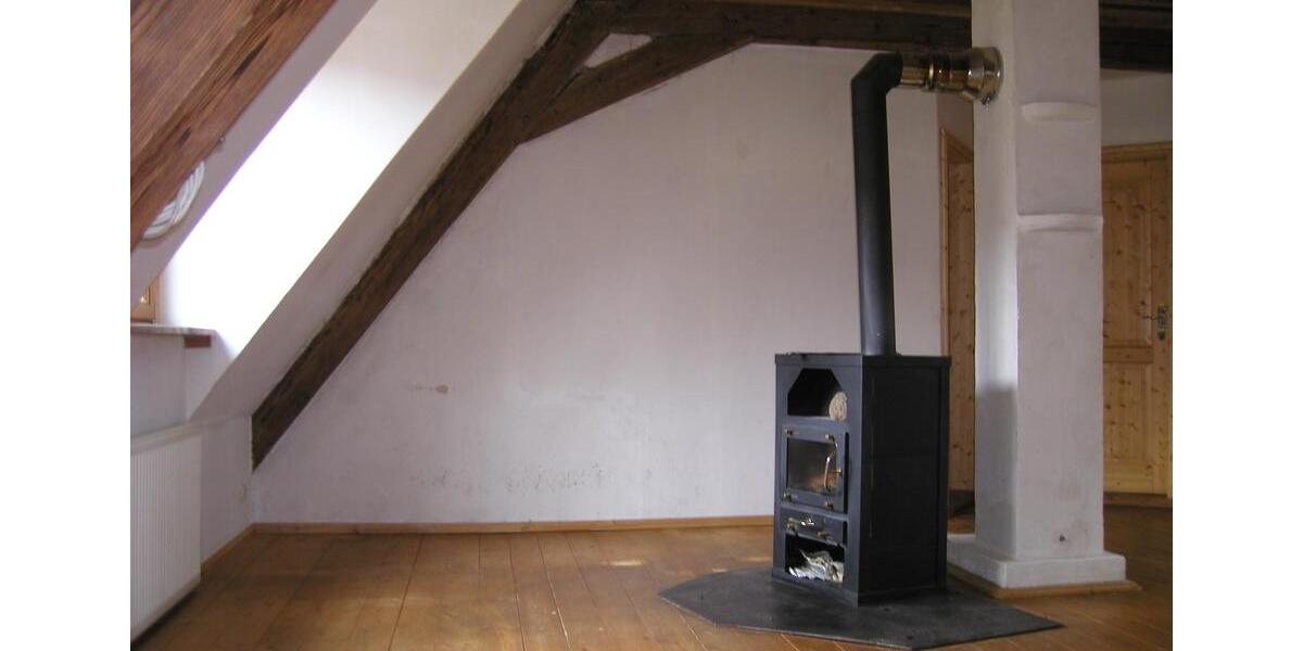 Dachgeschoßwohnung Ipsheim - 4 Zimmer, 105 m&sup2;, 760&euro; | Angebot:26670230