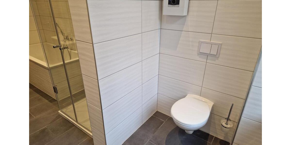 3 Zimmer Wohnung mit großem Balkon in Crimmitschau 3 zimmer