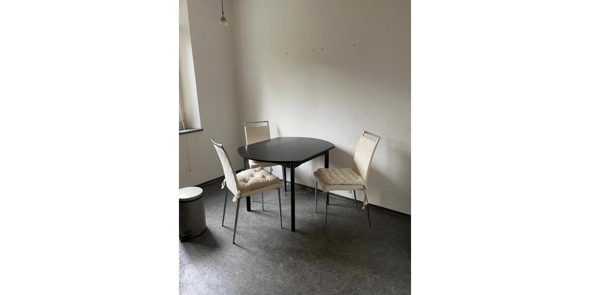 Hübsche und ruhige 2-Zimmer-Altbauwohnung im Ostenviertel 2 zimmer