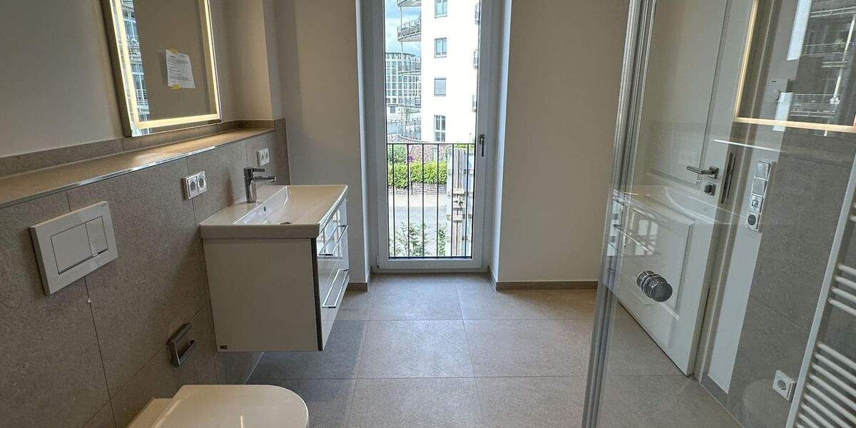 Etagenwohnung Wedel - 4 Zimmer, 139 m&sup2;, 3.225&euro; | Angebot:25660512