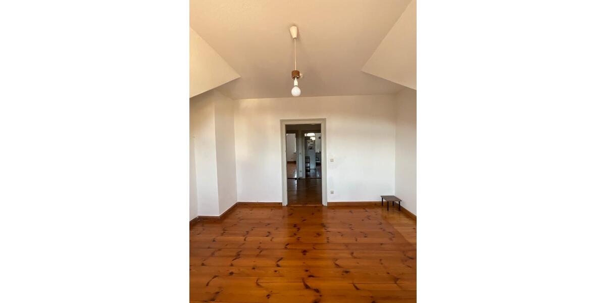 Wohnen auf Zeit Coburg - 3 Zimmer, 150 m&sup2;, 400&euro; | Angebot:26066296