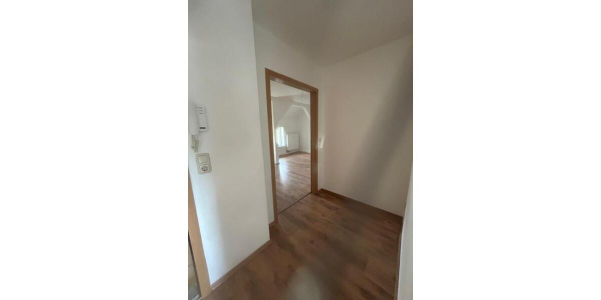 Dachgeschoßwohnung Weida - 3 Zimmer, 63 m&sup2;, 385&euro; | Angebot:25285638