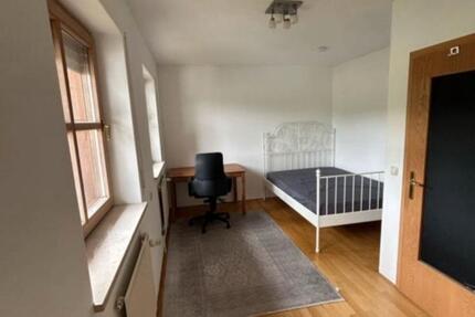 Helles und möbliertes WG Zimmer in München Trudering 1 zimmer