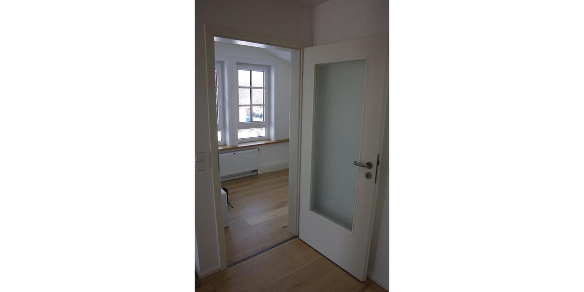 Dachgeschoßwohnung Rosdorf - 2 Zimmer, 42 m&sup2;, 699&euro; | Angebot:25655104