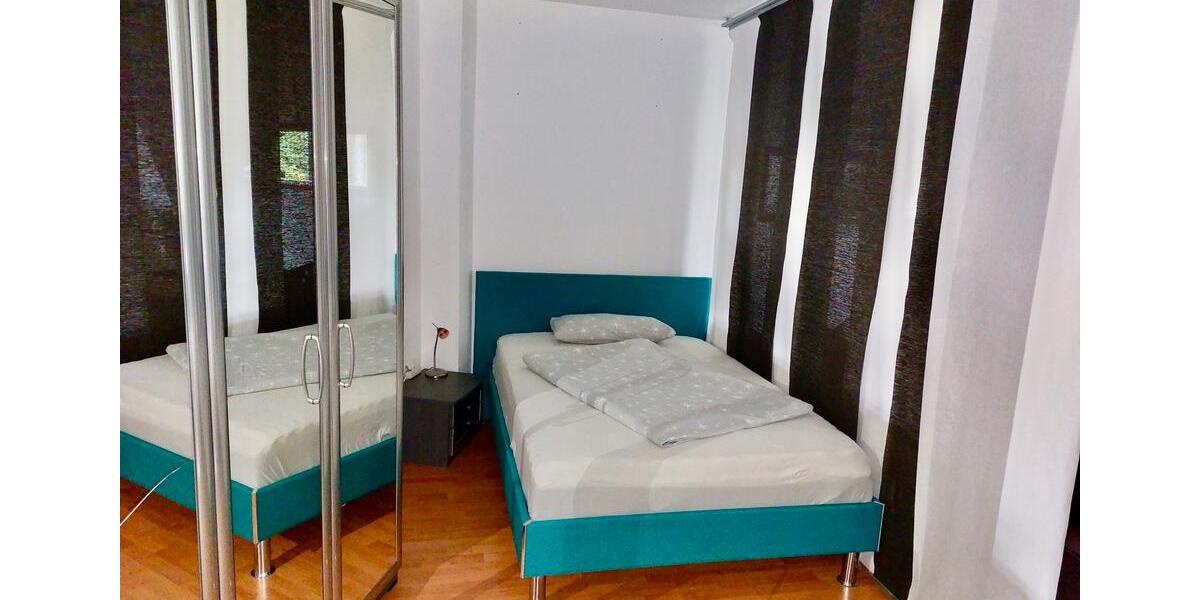 Möblierte Wohnung mit Balkon in der Löbervorstadt – ab 01.01.2026 1 zimmer