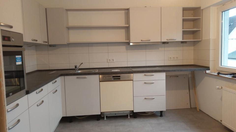 Etagenwohnung Allendorf (Lumda) - 7 Zimmer, 185 m&sup2;, 1.300&euro; | Angebot:26096694