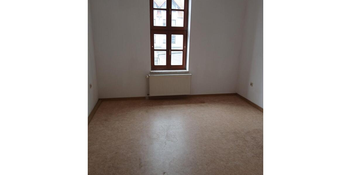 Etagenwohnung Oschersleben (Bode) - 3 Zimmer, 82 m&sup2;, 427&euro; | Angebot:26477201