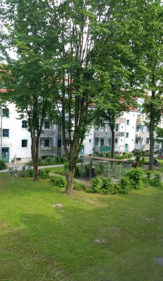 Helle 2-Zimmer-Wohnung mit Balkon in gepflegter Wohnanlage