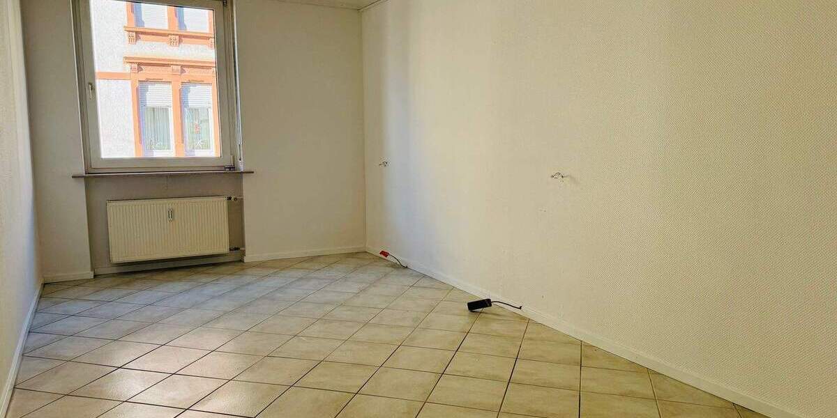 Etagenwohnung Mannheim Käfertal - 3 Zimmer, 85 m&sup2;, 850&euro; | Angebot:24812593