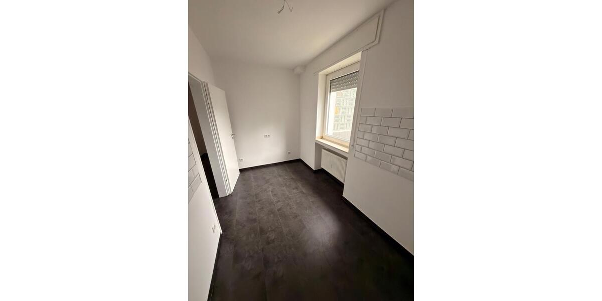 Etagenwohnung Duisburg Laar - 3 Zimmer, 85 m&sup2;, 550&euro; | Angebot:25876258