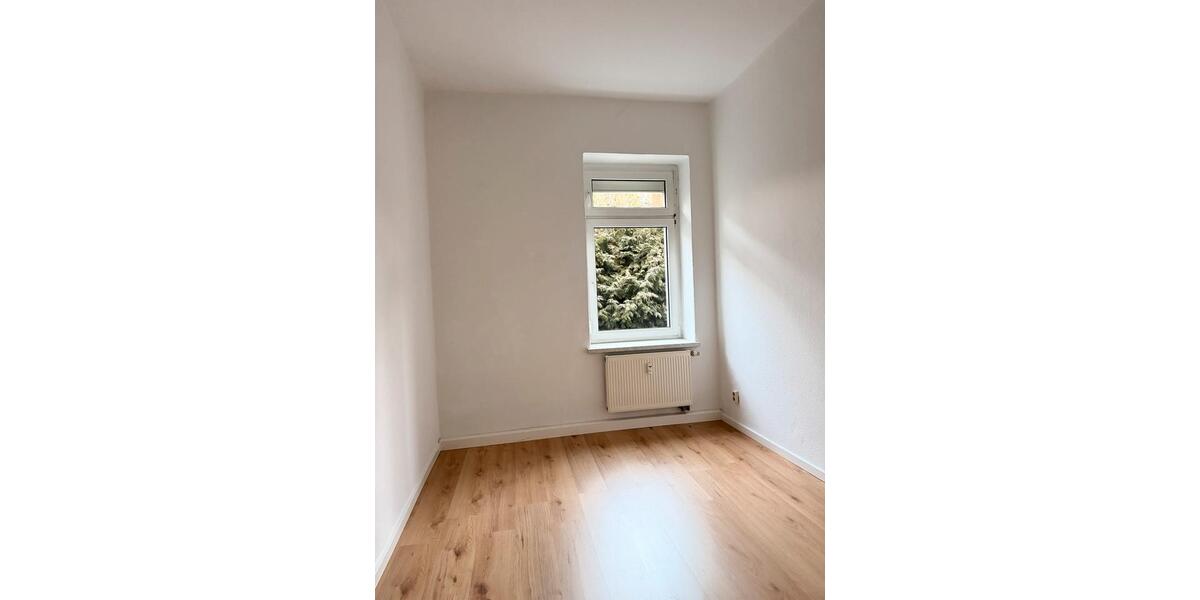 Erdgeschoßwohnung Glauchau - 2 Zimmer, 55 m&sup2;, 450&euro; | Angebot:24615060
