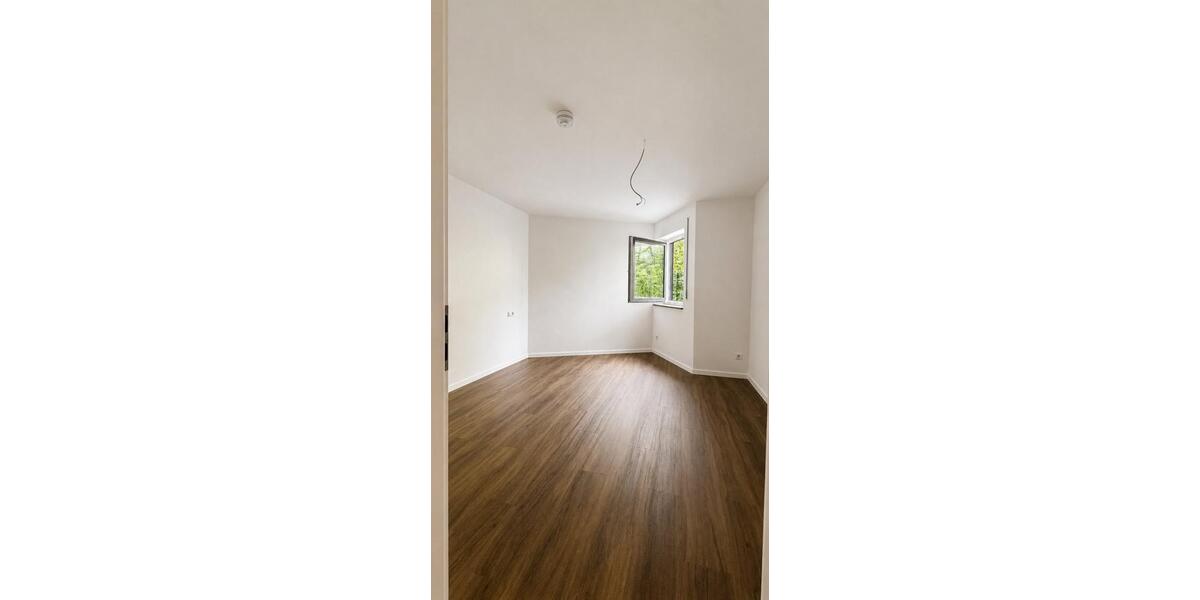 Terrassenwohnung Albstadt - 3.5 Zimmer, 91 m&sup2;, 1.200&euro; | Angebot:26692415