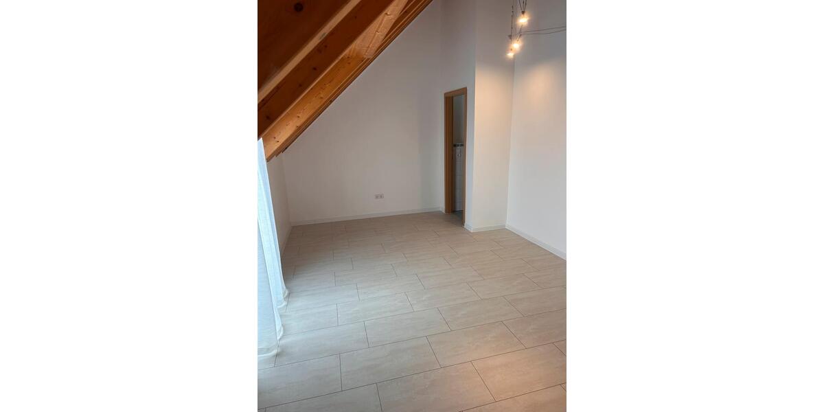 Maisonettenwohnung Aurach - 3.5 Zimmer, 75 m&sup2;, 1.600&euro; | Angebot:24869913