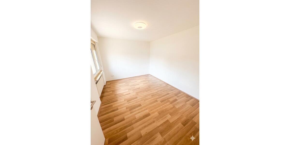 Erdgeschoßwohnung Mörfelden-Walldorf Walldorf - 4 Zimmer, 121 m&sup2;, 1.670&euro; | Angebot:26013342