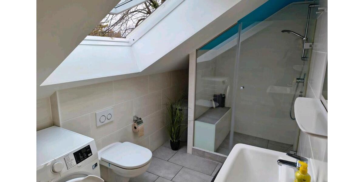 Dachgeschoßwohnung Olching - 1 Zimmer, 20 m&sup2;, 45&euro; | Angebot:24870760