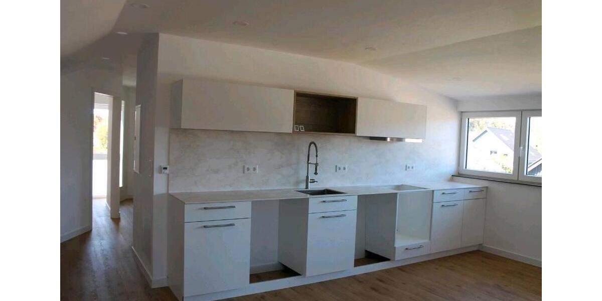 Dachgeschoßwohnung Schlangen - 2 Zimmer, 60 m&sup2;, 700&euro; | Angebot:26376140