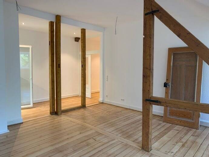 Etagenwohnung Baden-Baden Innenstadt - 4 Zimmer, 170 m&sup2;, 980&euro; | Angebot:26310300