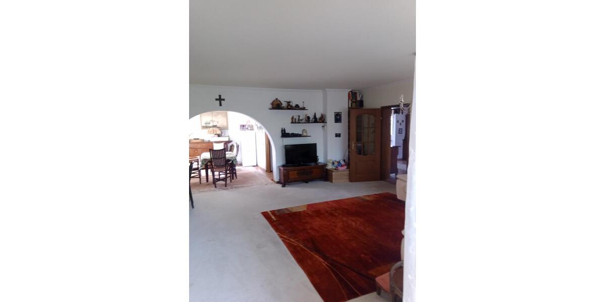 Erdgeschoßwohnung Freigericht - 6 Zimmer, 125 m&sup2;, 1.350&euro; | Angebot:25025023