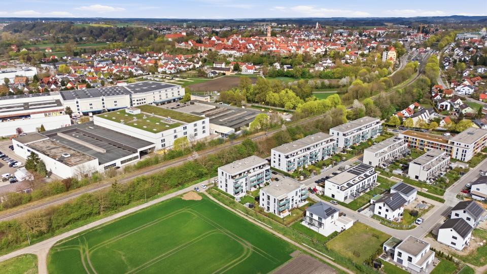Einfamilienhaus Friedberg - 3 Zimmer, 147 m&sup2;, 2.880&euro; | Angebot:26477245