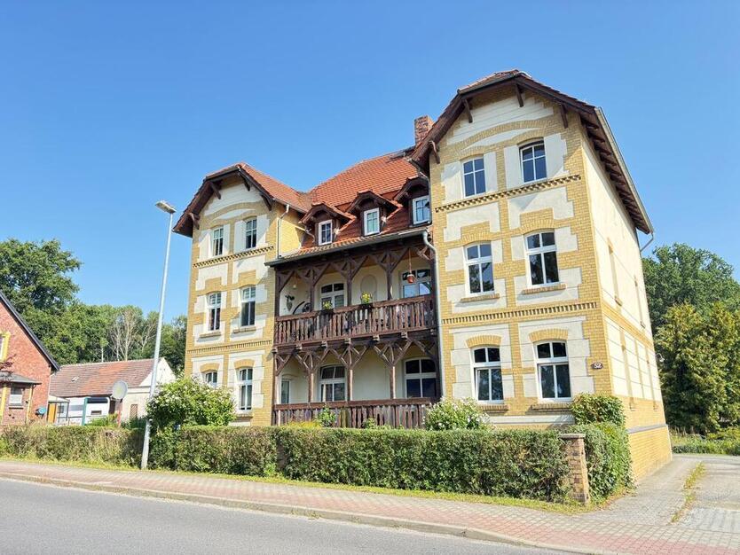Schöne ZweiraumWohnung im sanierten Altbau