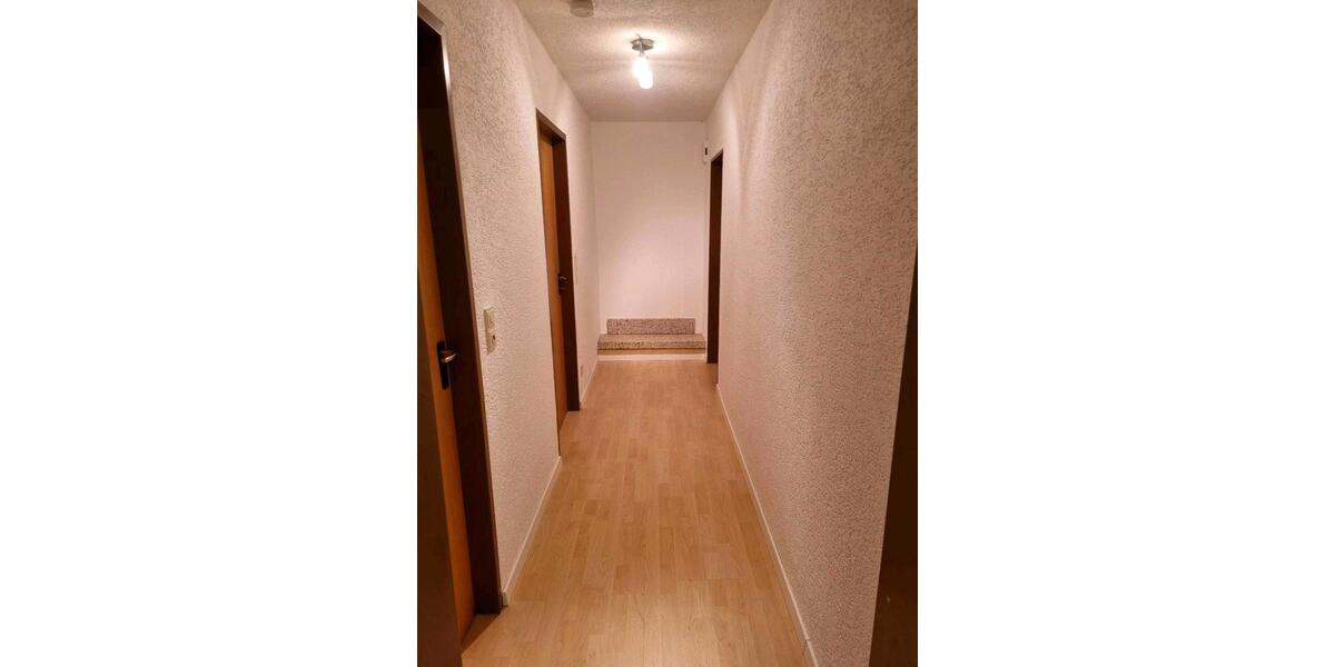 Etagenwohnung Montabaur - 2 Zimmer, 110 m&sup2;, 800&euro; | Angebot:26051903