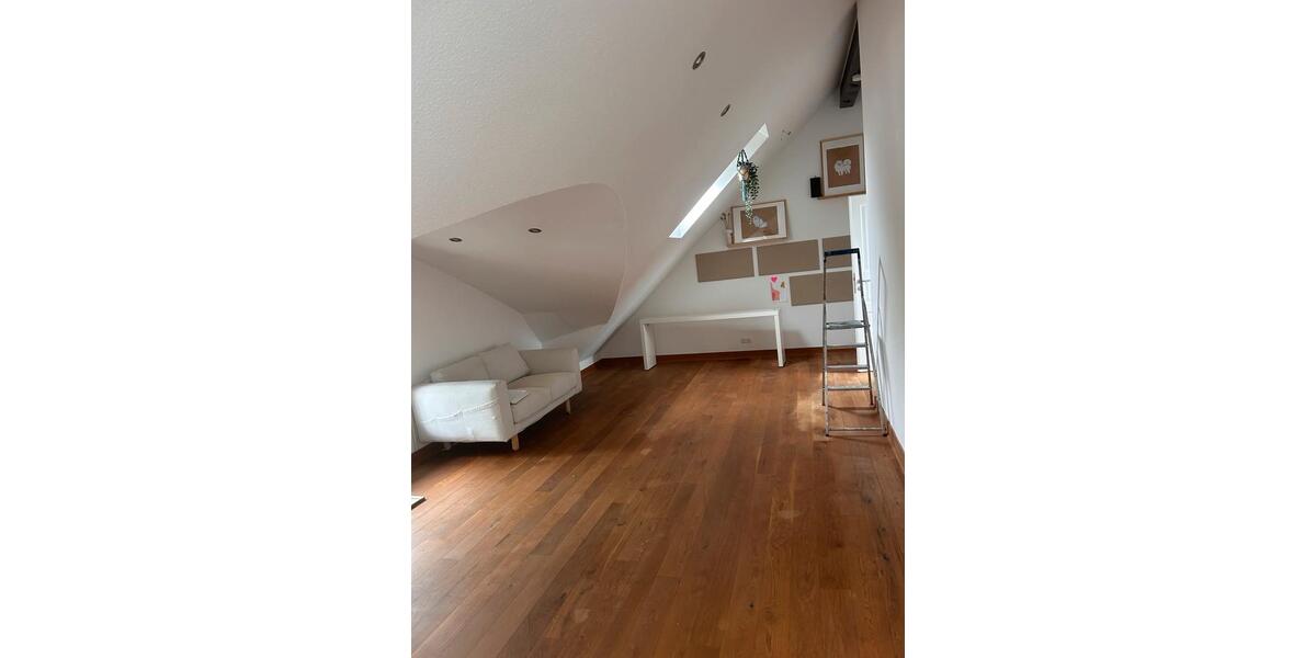 Maisonettenwohnung Mönchengladbach Ost - 5 Zimmer, 40 m&sup2;, 560&euro; | Angebot:24801770