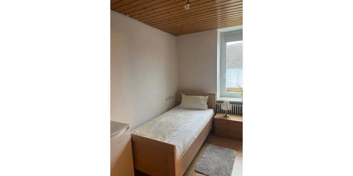 Wohnen auf Zeit Albbruck - 1 Zimmer, 15 m&sup2;, 300&euro; | Angebot:25763091