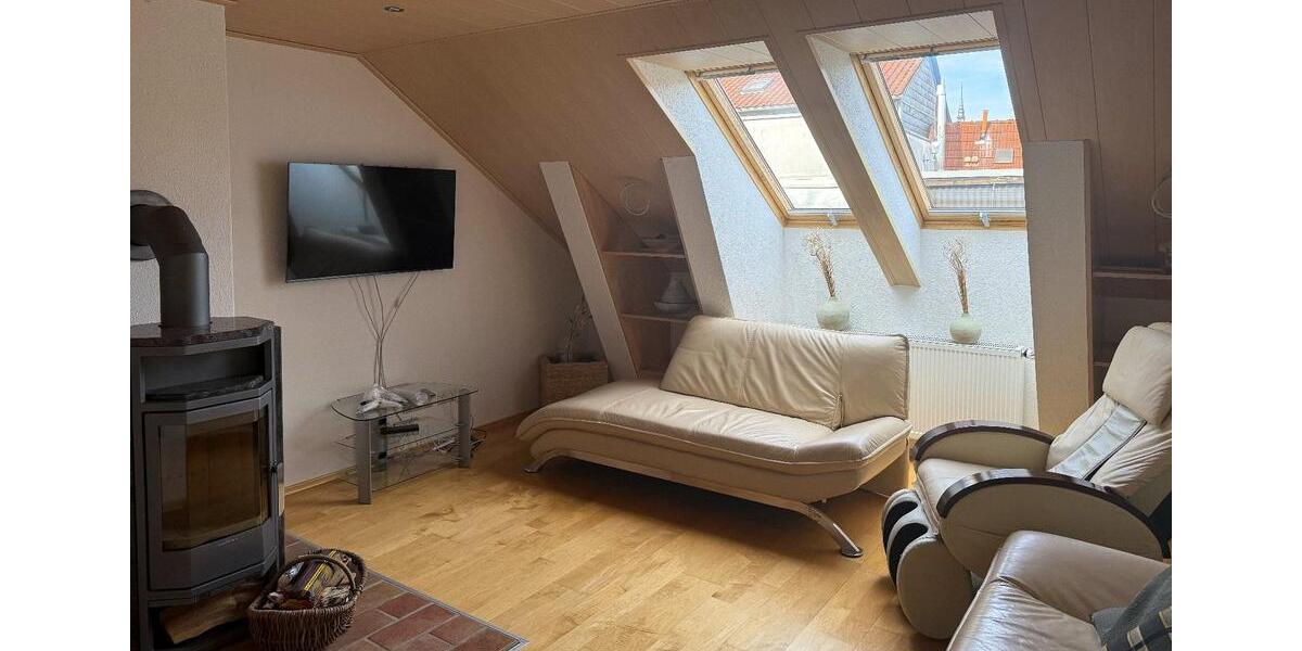 Dachgeschoßwohnung Sangerhausen - 2.5 Zimmer, 106 m&sup2;, 900&euro; | Angebot:26040945