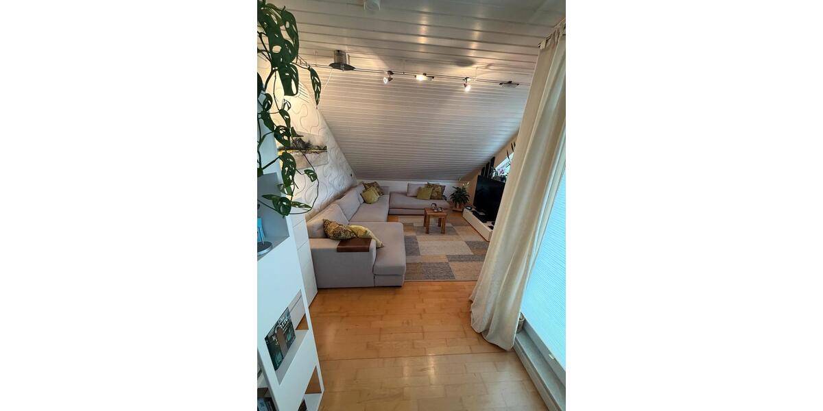 Dachgeschoßwohnung Saarburg - 5 Zimmer, 156 m&sup2;, 1.400&euro; | Angebot:26489746
