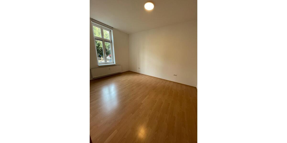 Hochparterre Friedrichroda - 2 Zimmer, 67 m&sup2;, 600&euro; | Angebot:24715816