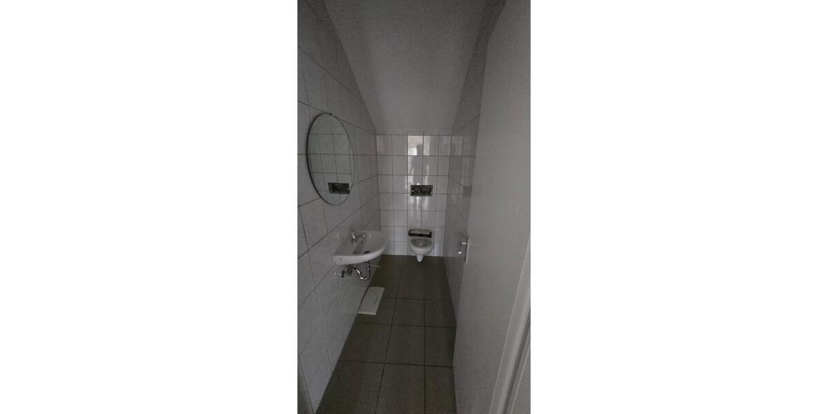 Dachgeschoßwohnung Hillesheim - 4 Zimmer, 97 m&sup2;, 850&euro; | Angebot:26478452