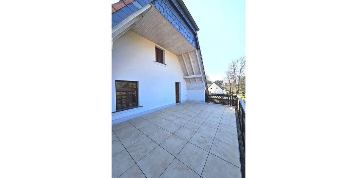 Einfamilienhaus Großpösna - 8 Zimmer, 217 m&sup2;, 2.520&euro; | Angebot:25880904