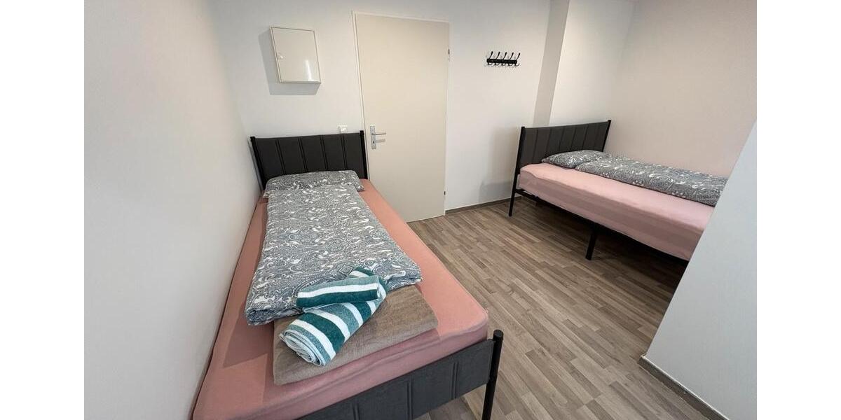 Dachgeschoßwohnung Duisburg Duisburg-Mitte - 2 Zimmer, 45 m&sup2;, 50&euro; | Angebot:26594639