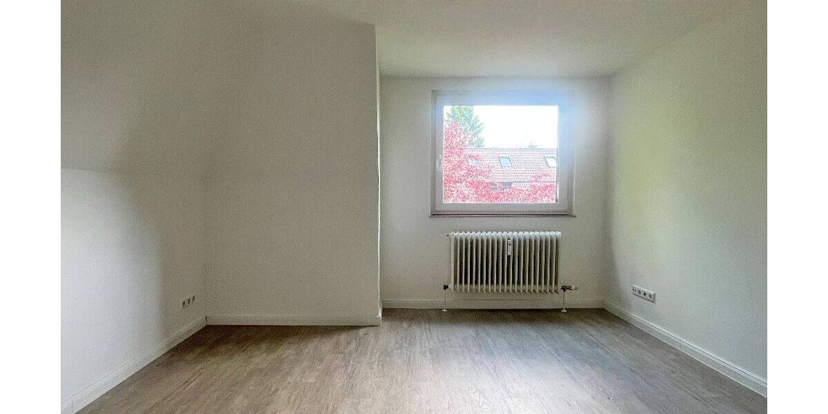 Etagenwohnung Hamburg Rahlstedt - 4 Zimmer, 106 m&sup2;, 1.400&euro; | Angebot:26733432