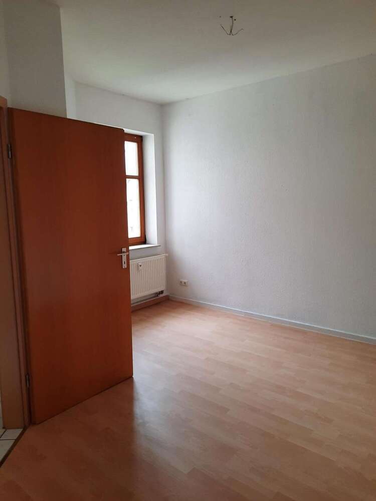 2 Zimmer-Wohnung *gerade in Renovierung* frei ab 01.08.2023