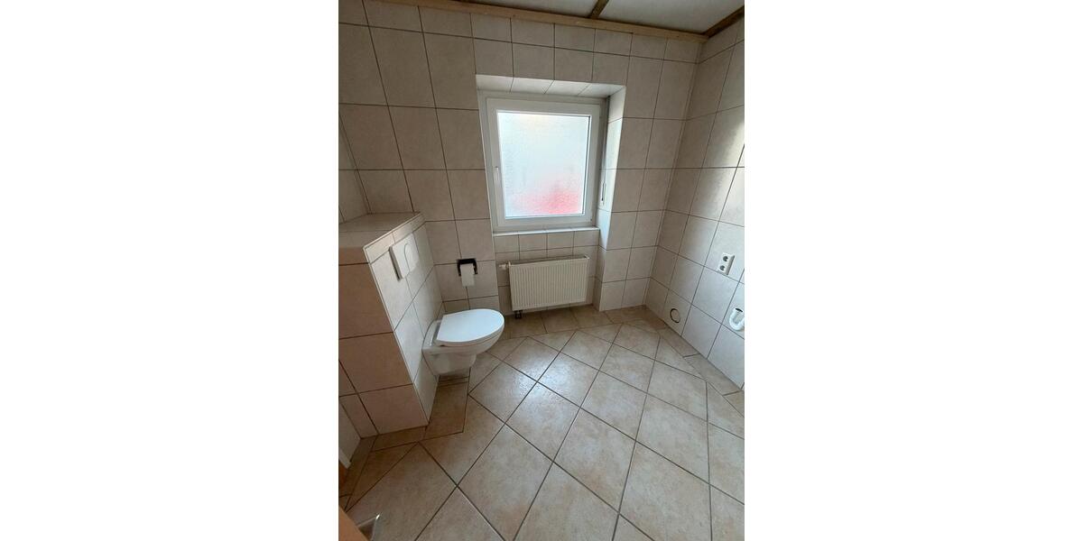 Etagenwohnung Nümbrecht - 3 Zimmer, 80 m&sup2;, 780&euro; | Angebot:26150885
