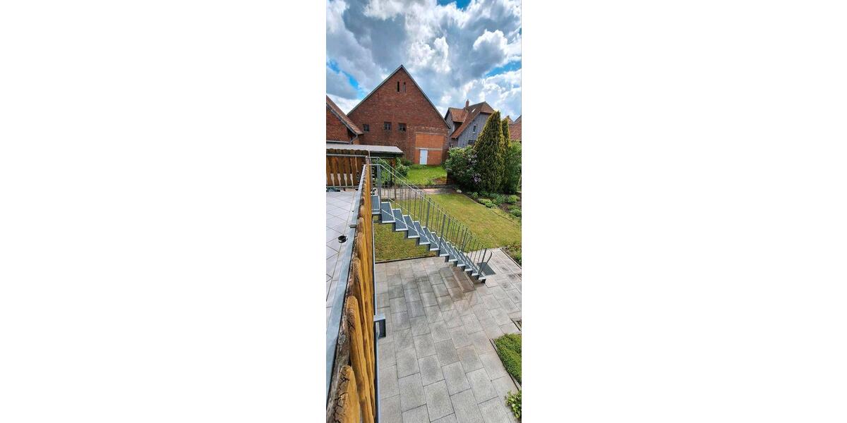 Etagenwohnung Peine - 7 Zimmer, 180 m&sup2;, 1.600&euro; | Angebot:26613104