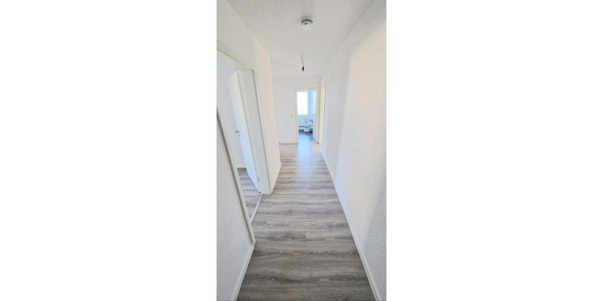 Etagenwohnung Deensen - 2 Zimmer, 63 m&sup2;, 295&euro; | Angebot:24891695