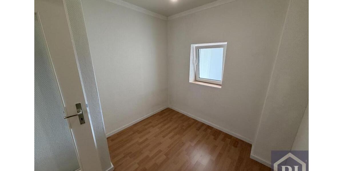 Etagenwohnung Kiel - 2.5 Zimmer, 80 m&sup2;, 1.090&euro; | Angebot:26620887