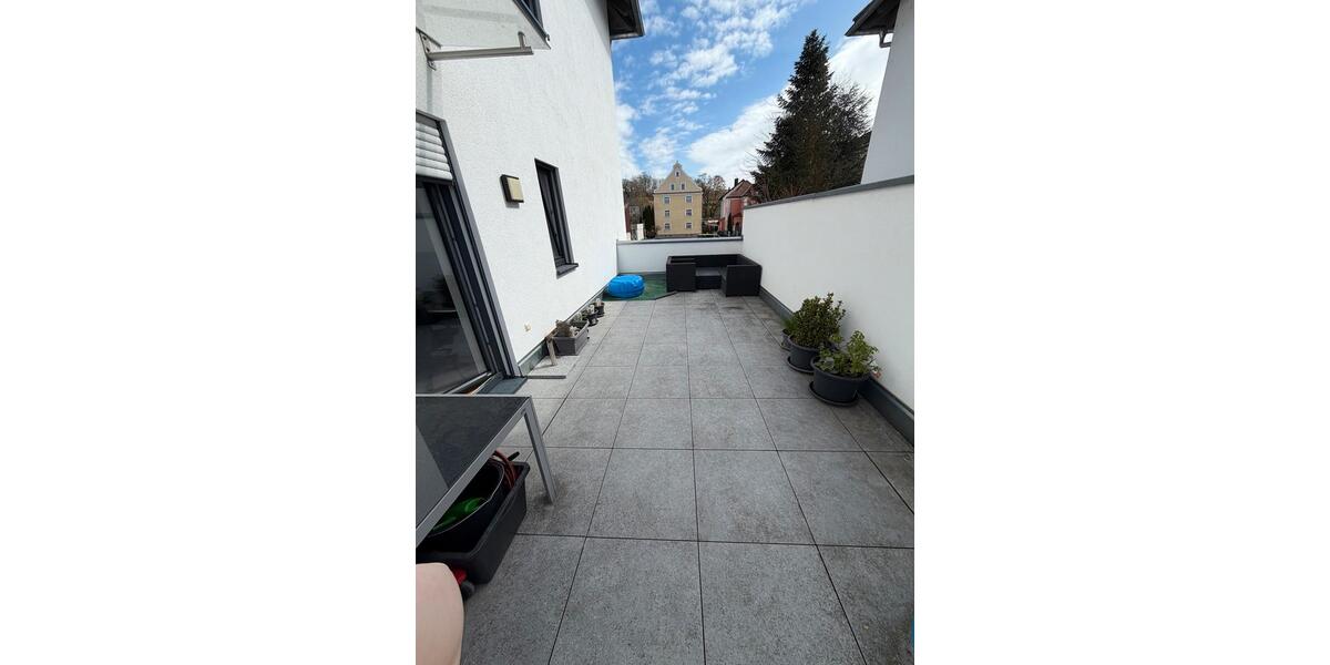 Etagenwohnung Pfarrkirchen - 3 Zimmer, 90 m&sup2;, 1.000&euro; | Angebot:26047330