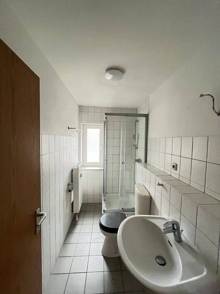 Kleine, gepflegte 2,5-Zimmer-Wohnung für die kleine Familie!