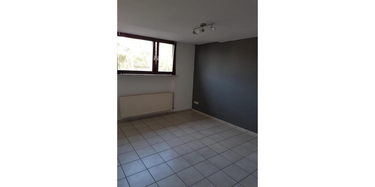 Wohnung Wadgassen, Zentrale Lage, 4 Z,K,Bad, Kellerraum 4 zimmer
